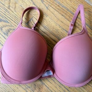 Victoria's Secret 34dd T-shirt push-up full coverage